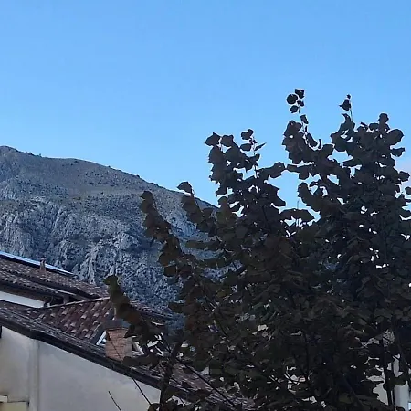 Casa vacanze Corso Vittorio Emanuele 98 *